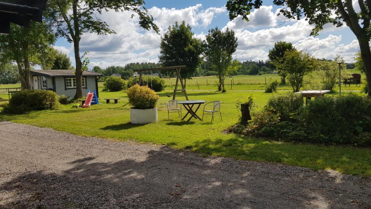 Villa Backgardens Stugby Axvall Esterno foto